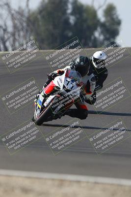 media/Nov-01-2025-TrackDaz (Sat) [[2b4d5192bc]]/B Group/1220pm (Turn 2 Outside)/